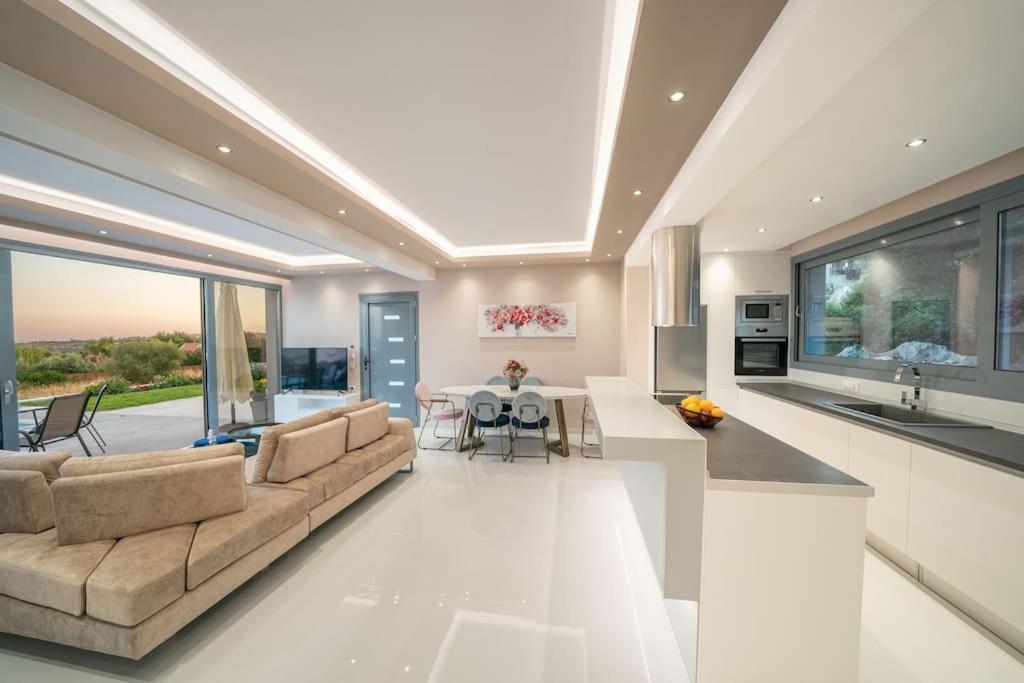 Villa Laide Karavados ภายนอก รูปภาพ